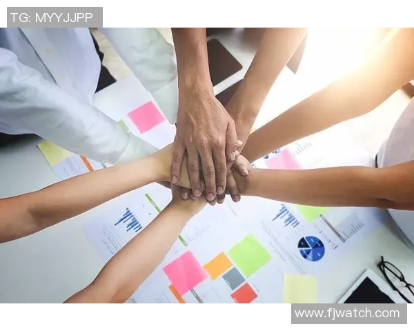 成都攀岩队团队协作的独特优势与其他队伍的对比分析 成都攀岩队团队协作的独特优势与其他队伍的对比分析